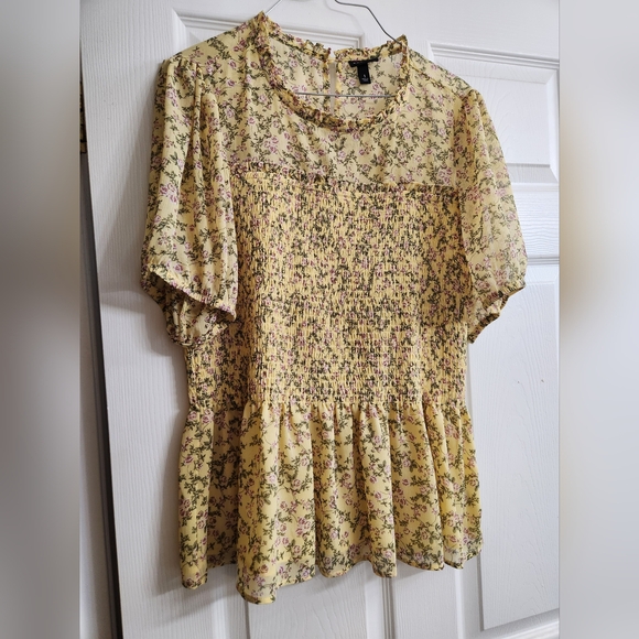 Torrid Floral Blouse - Picture 1 of 5